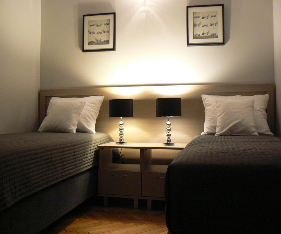 City Center Rooms Poznan Luaran gambar
