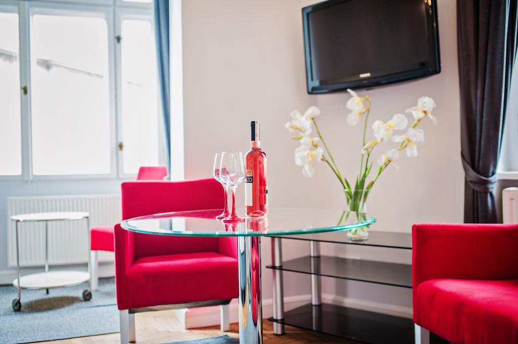 City Center Rooms Poznan Luaran gambar