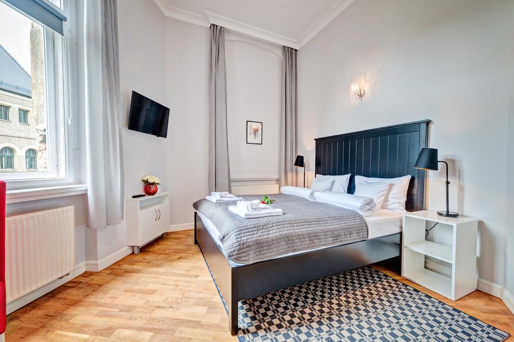 City Center Rooms Poznan Luaran gambar