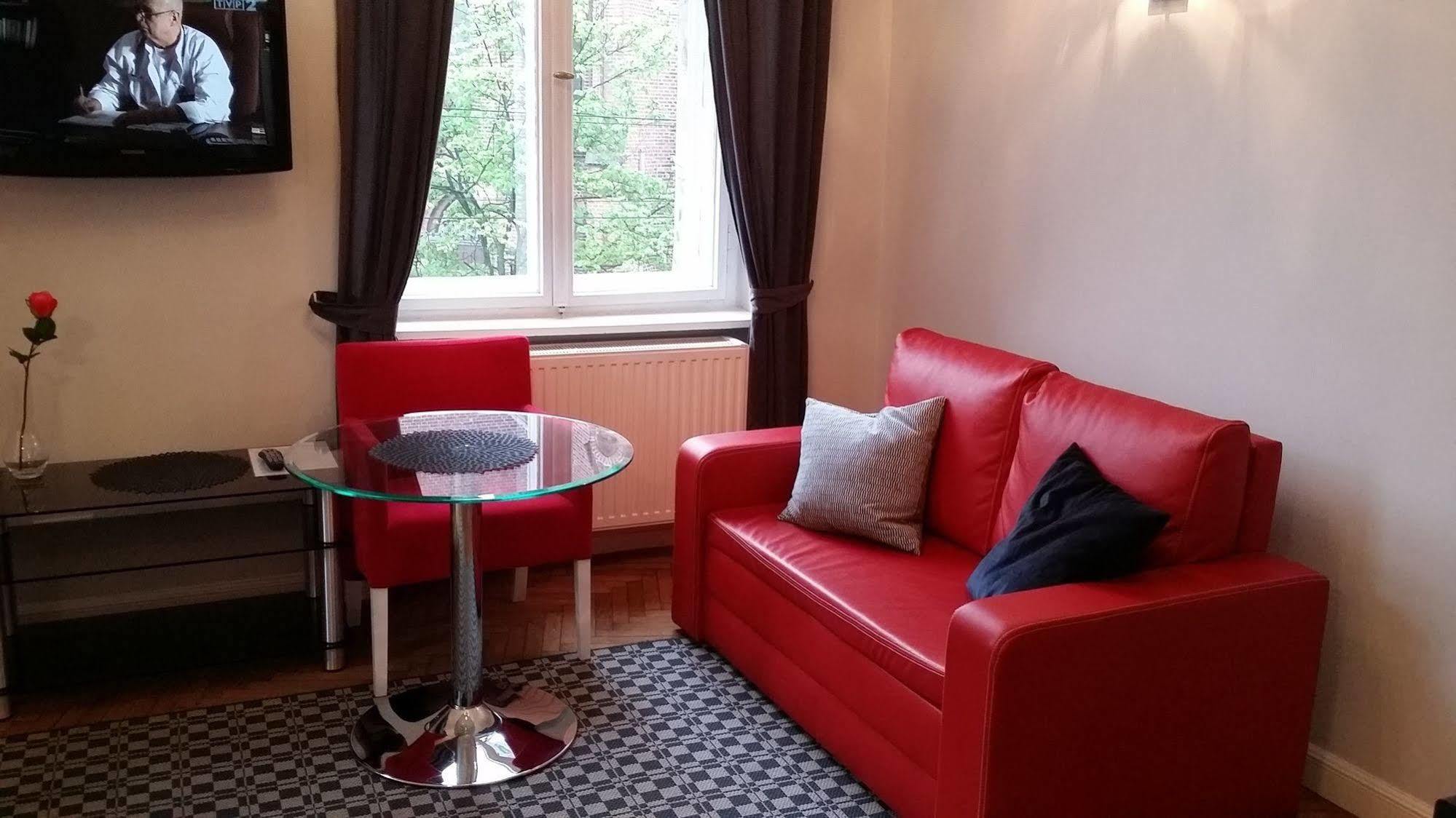 City Center Rooms Poznan Luaran gambar